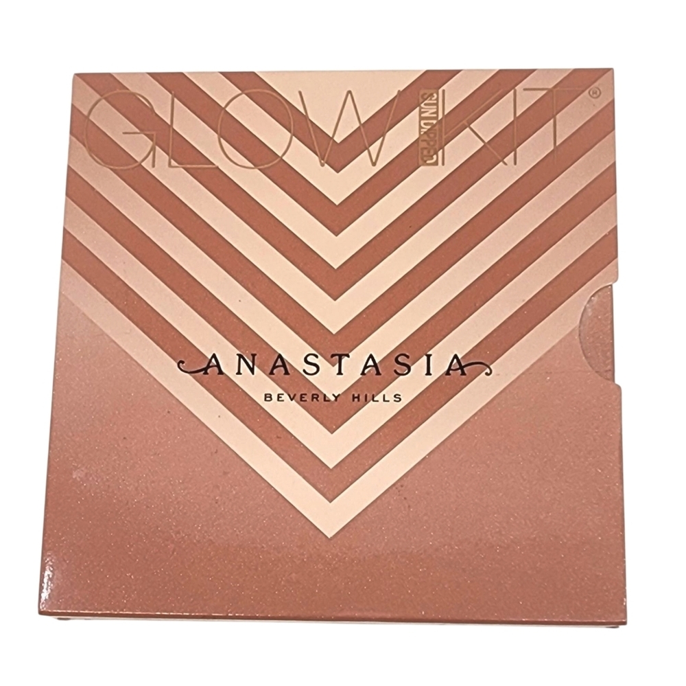Anastasia Beverly Hills Glow Kit in Warm Tones